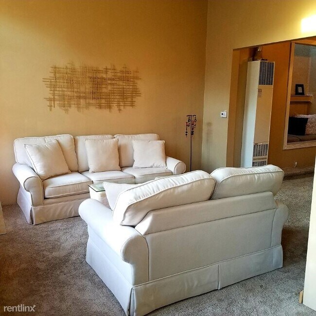 Foto del edificio - 1 br, 1 bath Condo - 329 Main St