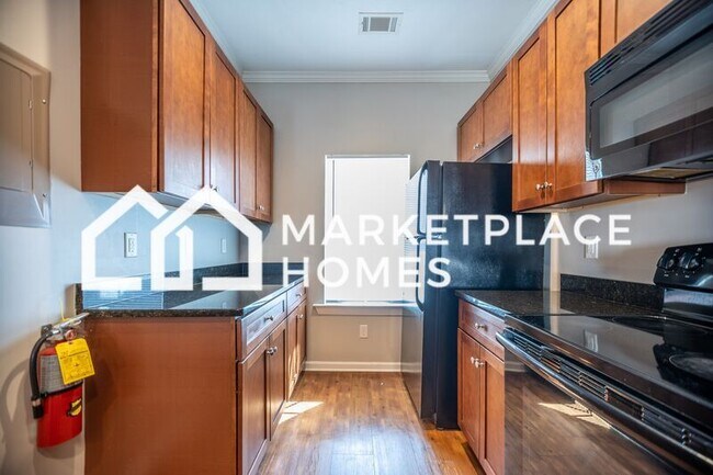 Building Photo - 229 Adderman Dr