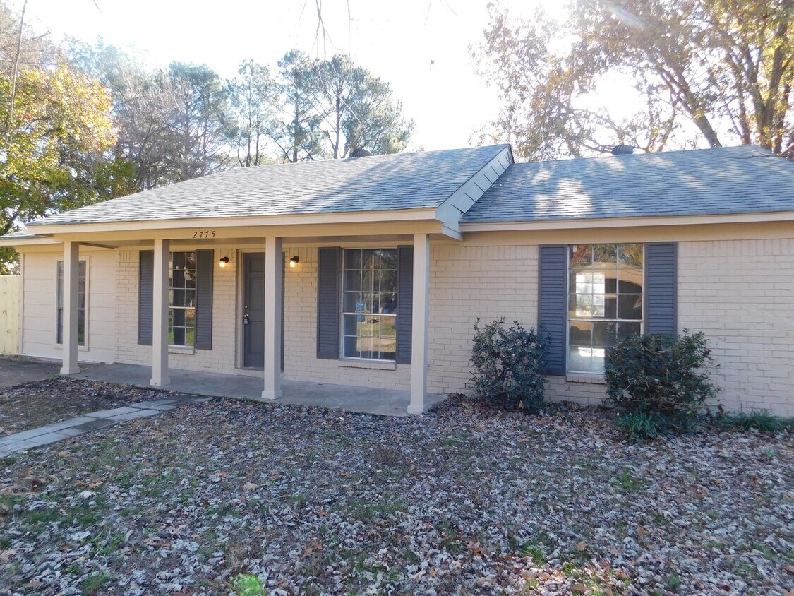 Primary Photo - 2775 Normandy Dr