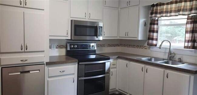Building Photo - 2225 US-278