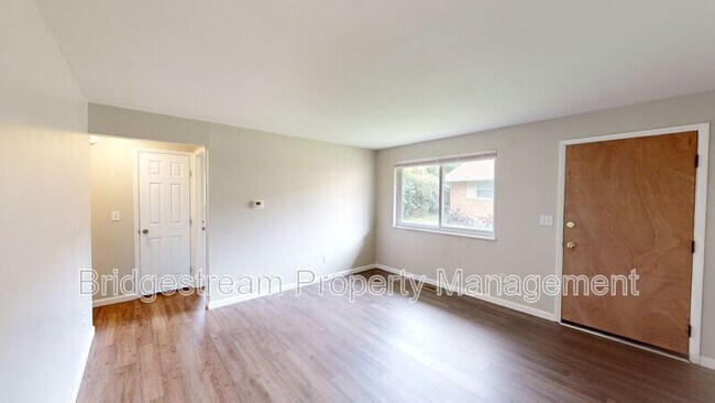Foto del edificio - 4920 Leeper St