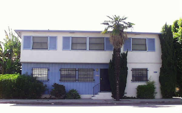 Foto principal - 1736 S Robertson Blvd