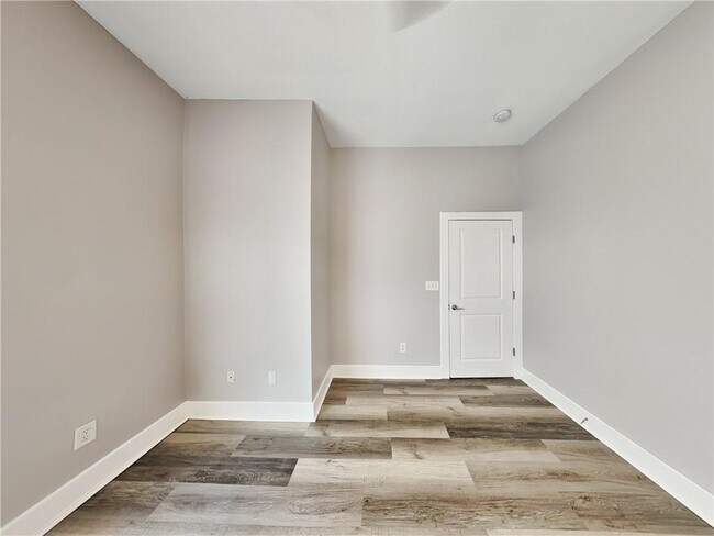 Foto del edificio - 1195 Milton Terrace SE