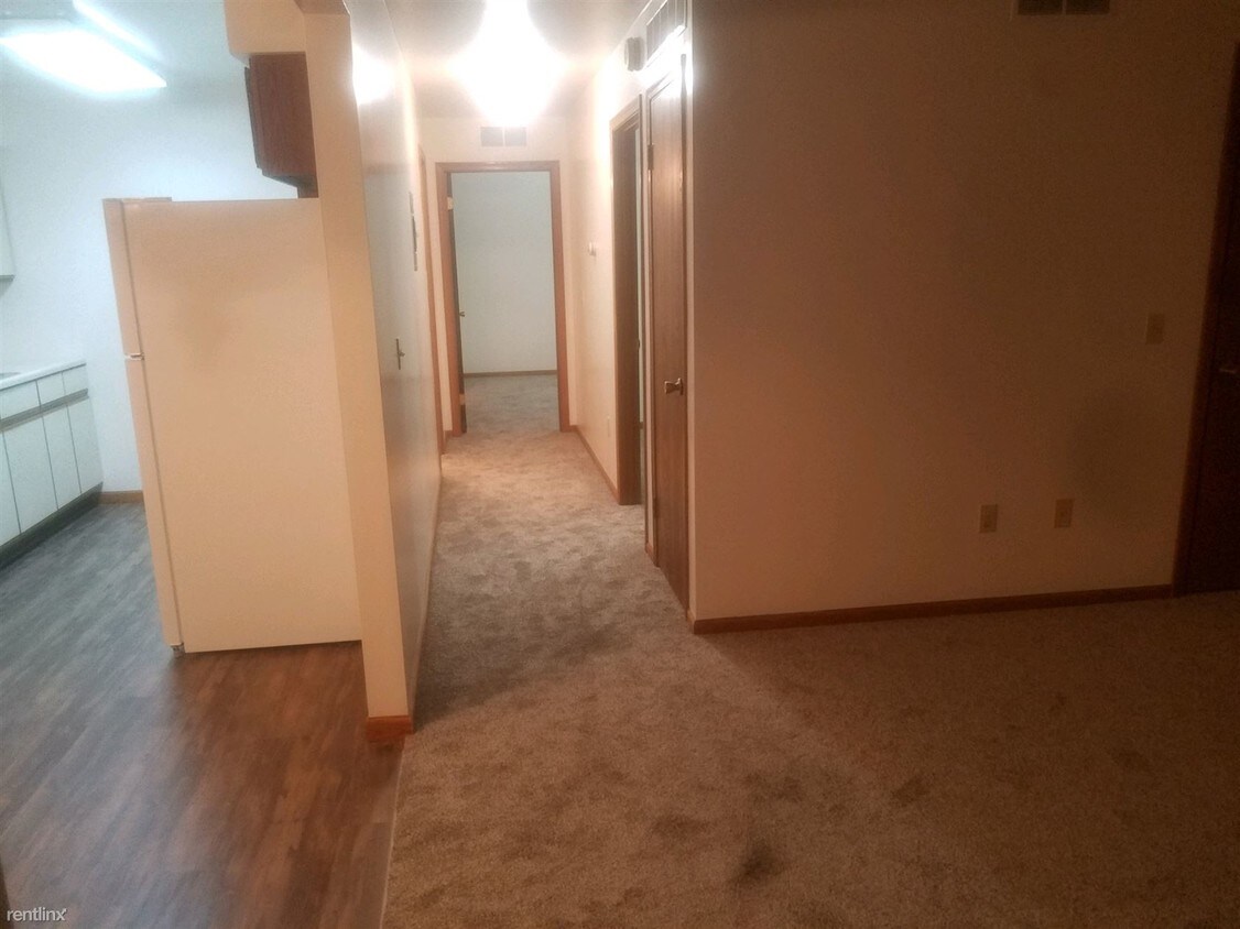 Primary Photo - 2 br, 2 bath Apartment - 8338 Shields Dr