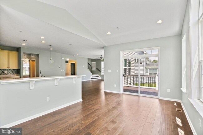 Foto del edificio - 10104 Wincopia Farms Way