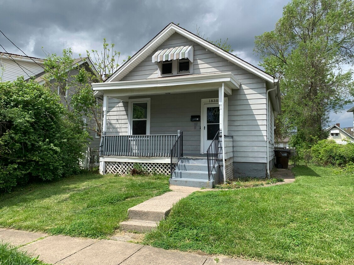 Primary Photo - 1830 Emerson Ave