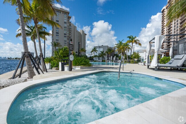 Piscina - Biscayne Shores