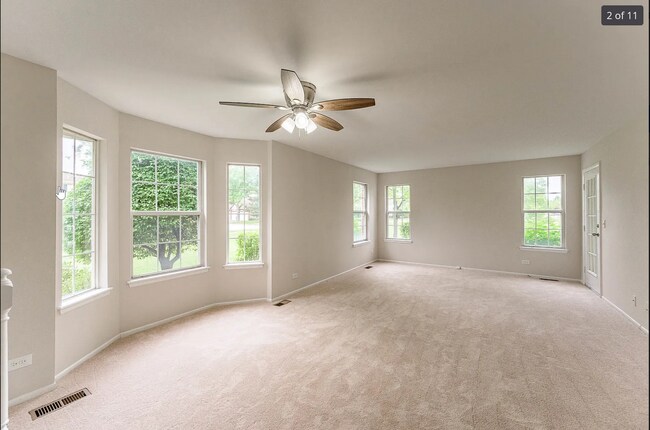Building Photo - 167 E Fabish Dr