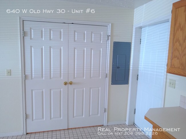 Building Photo - Nice townhome in Inkom Idaho