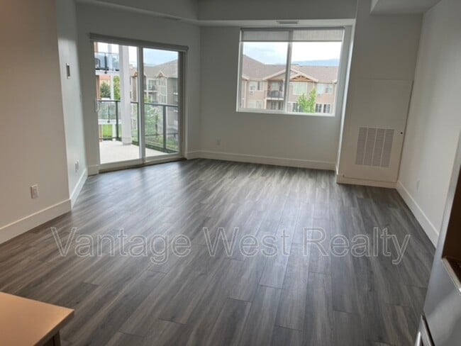 Building Photo - 3642 Mission Springs Dr