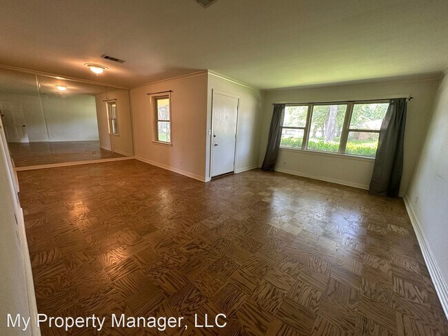 Building Photo - 3 br, 1 bath House - 525 Haynes Avenue