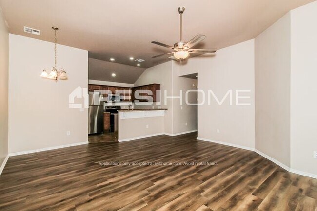 Building Photo - 1713 Everglade Ct