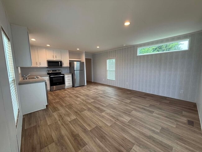 Building Photo - 119 Ponderosa Wy