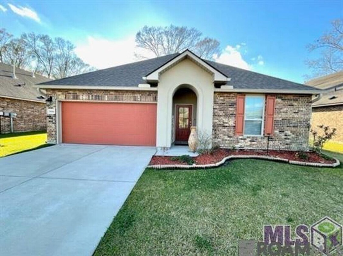Foto principal - 39356 Legacy Lake Dr