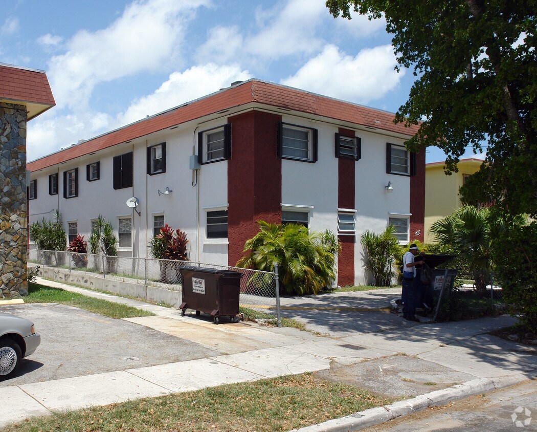 Foto del edificio - 1337 SW 3rd St