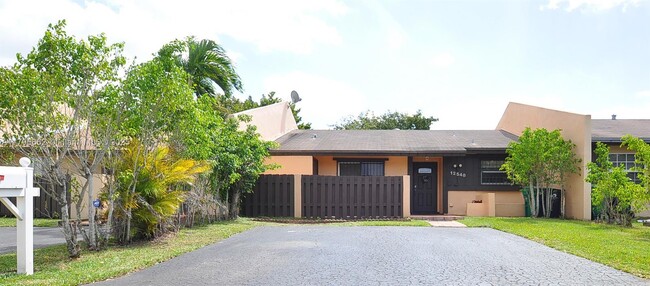 Building Photo - 12548 SW 119th Terrace