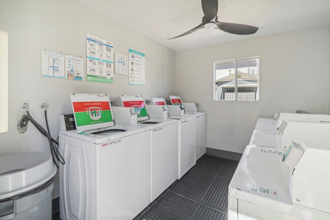 Instalaciones de lavandería - Terre at Oak