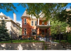 Building Photo - 1330 York St