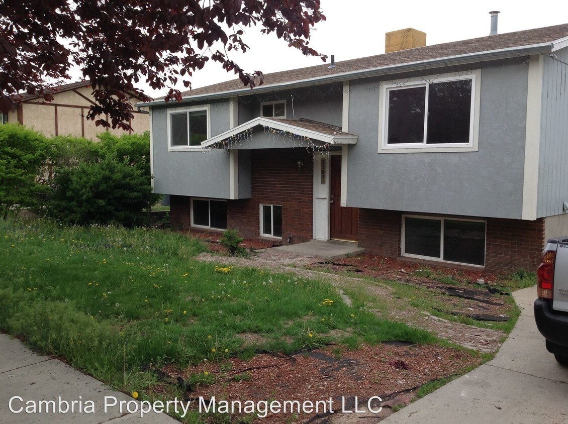 4 br, 2 bath House 5101 S Westwind Way House Rental in Kearns, UT