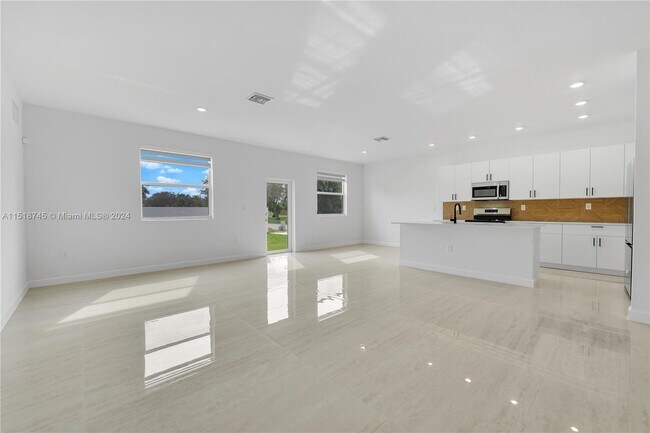 Foto del edificio - 14888 SW 163rd Terrace