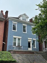 Building Photo - 3217 Hanover Ave