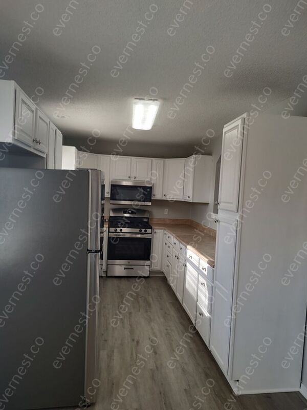 6405 E 140th Terrace, Grandview, MO 64030 House Rental in Grandview