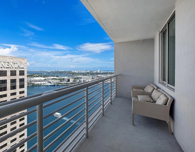 Building Photo - 325 S Biscayne Blvd