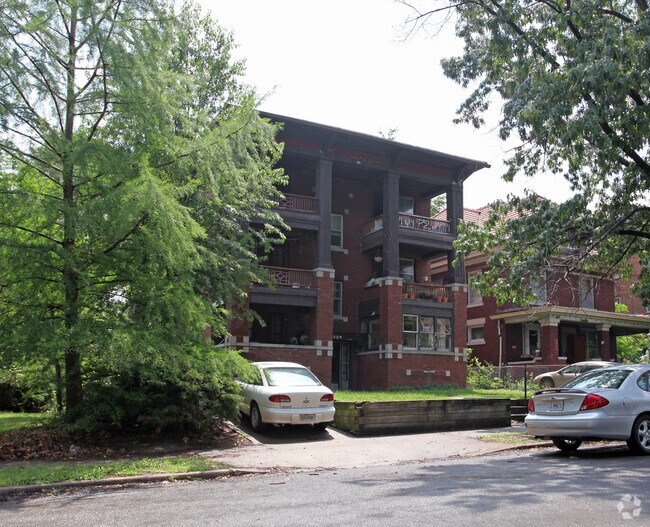 Foto del edificio - 2759 Charlotte St