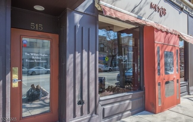 Foto del edificio - 515 Bloomfield Ave