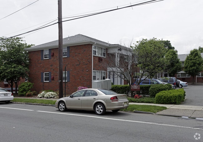 Building Photo - Ralson Apartments