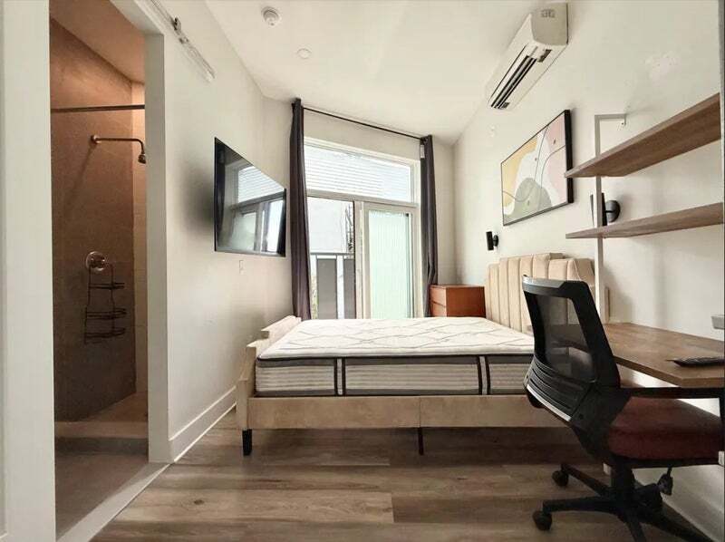 Furnished room/NOT APARTMENT - Furnished room/NOT APARTMENT