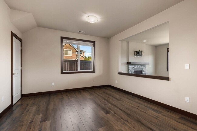 Foto del edificio - Modern Bothell Home in Kingsbury Community