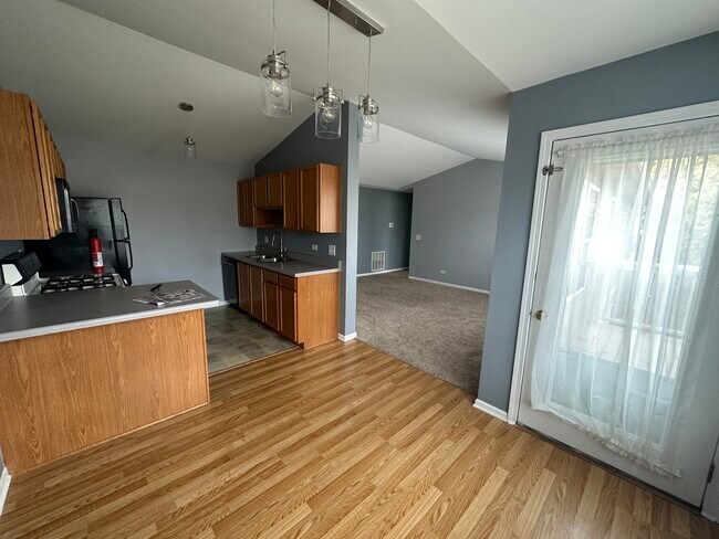 Foto del edificio - 1197 N Red Oak Cir