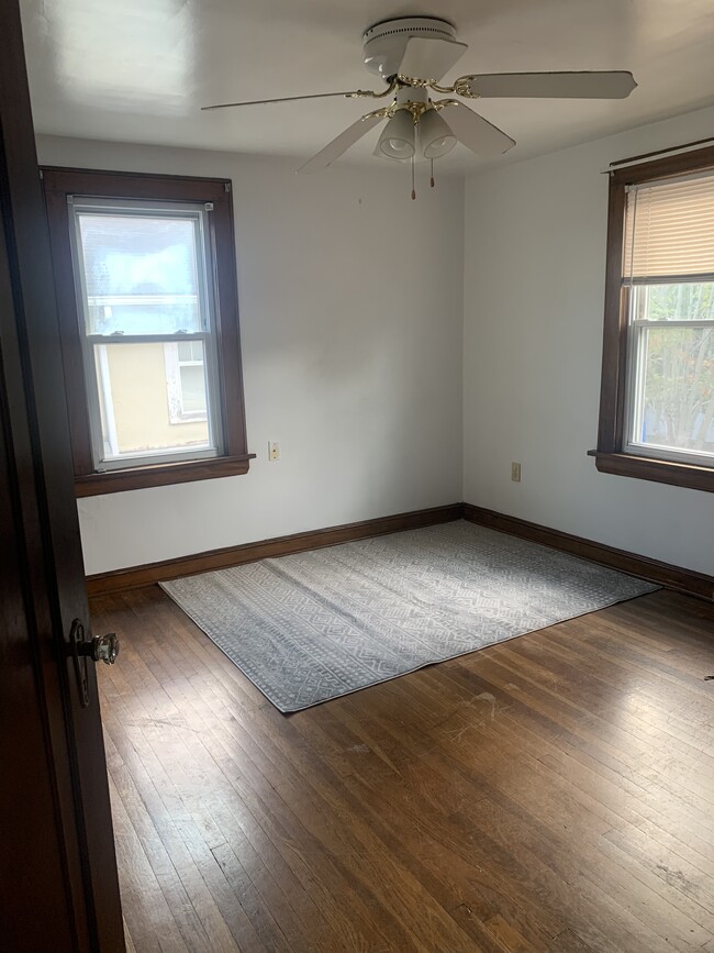 Second room, with a walk in closet - 1712 Summit Lake Blvd