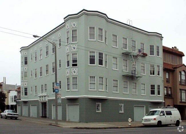 Foto del edificio - 2283-2285 Bay St