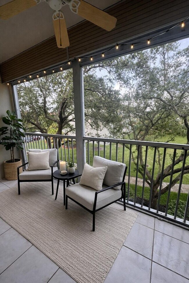 Foto del edificio - 1400 SW 124th Terrace