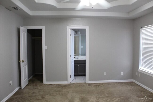 Building Photo - 3824 Umar Ave