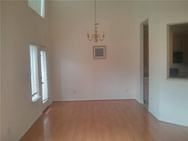 Building Photo - 8616 Heather Ridge Dr