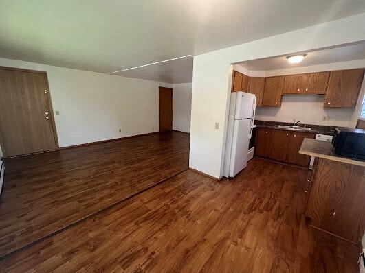 Building Photo - 2414 Brentwood Pky