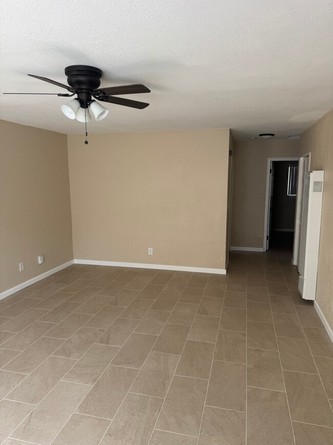 Living Room - 512 29th St
