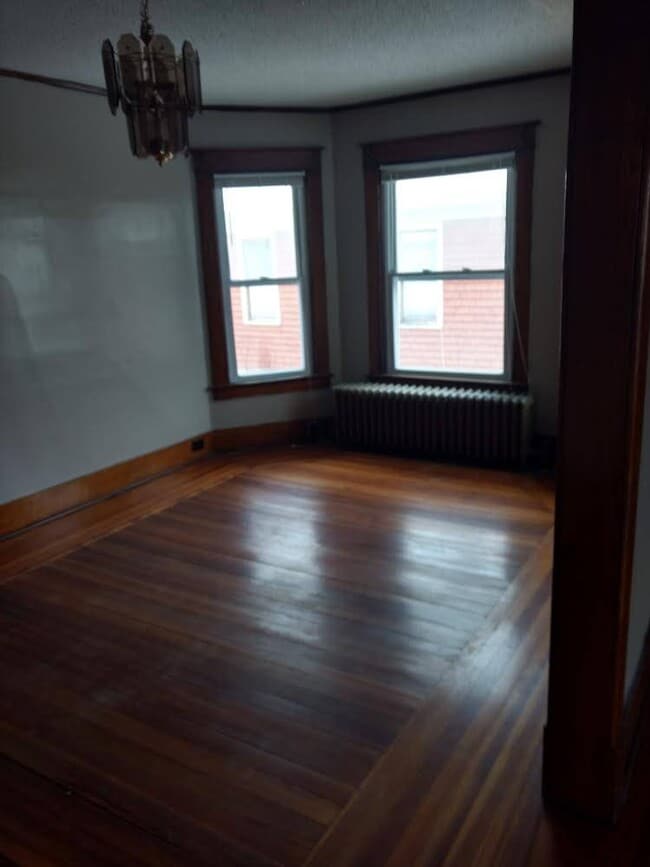 Building Photo - 15 Romeyn Ave