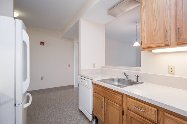 Building Photo - York Street Properties