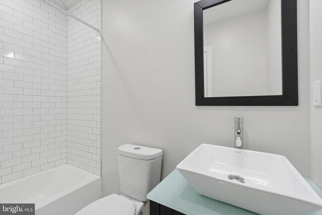 Foto del edificio - 1250 S 27th St