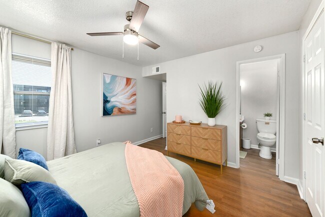 Interior Photo - Legend Oaks Gated Community