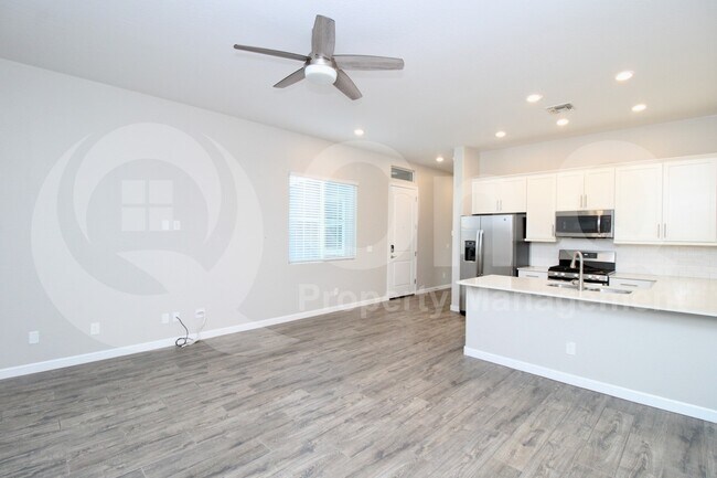 Foto del edificio - 21459 E Sunset Dr