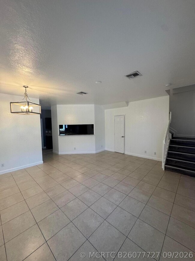 Foto del edificio - 1117 Colonial Palms Way