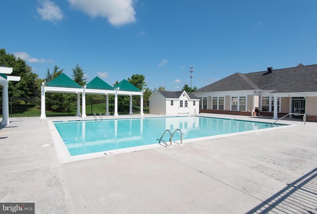 Building Photo - 8609 Wintergreen Ct
