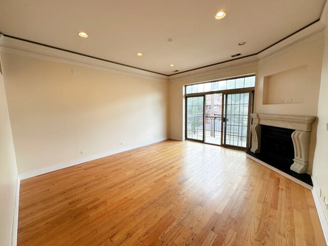 Foto del edificio - 4518 N Kedzie Ave