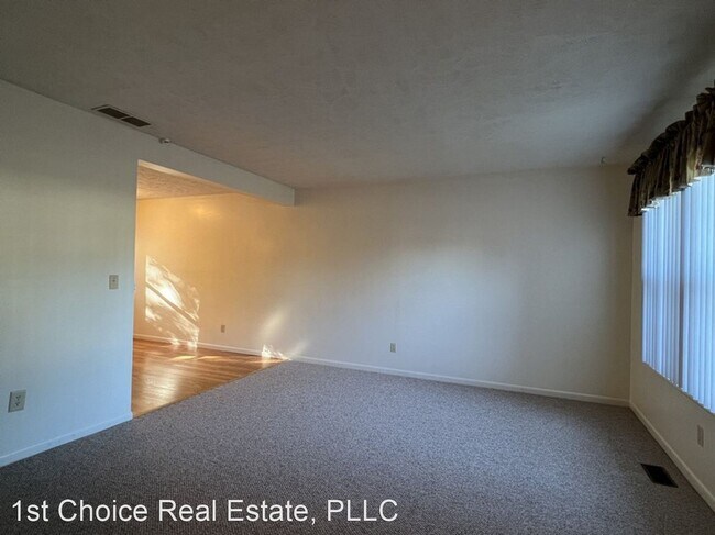Building Photo - 2 br, 1.5 bath House - 2189-C Meadowlawn