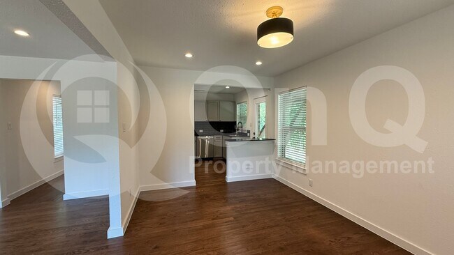 Building Photo - 9351 Angora St